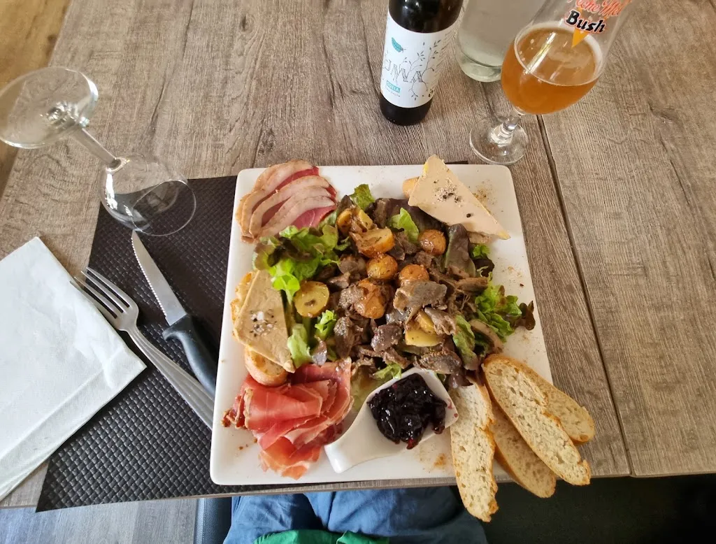 Le Gambetta_Saint-Palais_slider_image_3