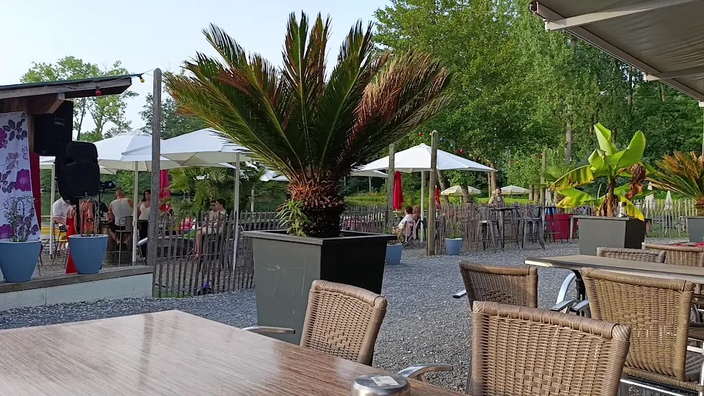 Le Carpoguinguette_Saint-Pantaléon-de-Larche_slider_image_2