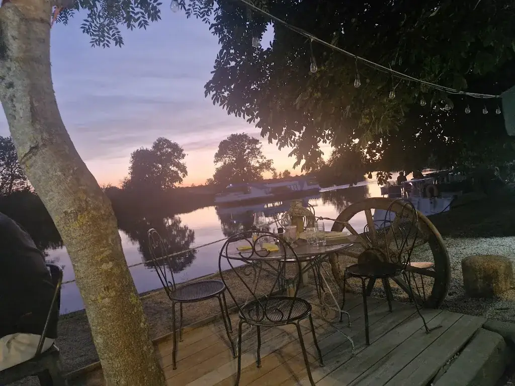 L'Annexe du Château_Saint-Porchaire_slider_image_1