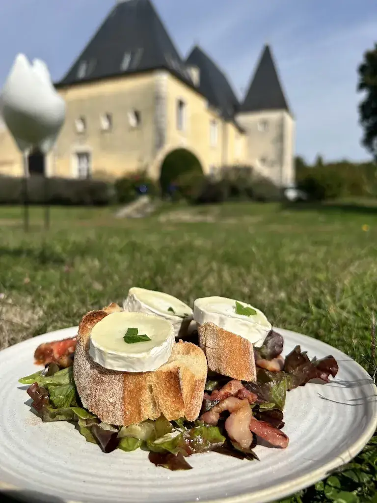 L'Annexe du Château_Saint-Porchaire_slider_image_2