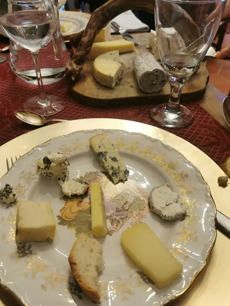 La rosé du matin_Mayet-de-Montagne_slider_image_2