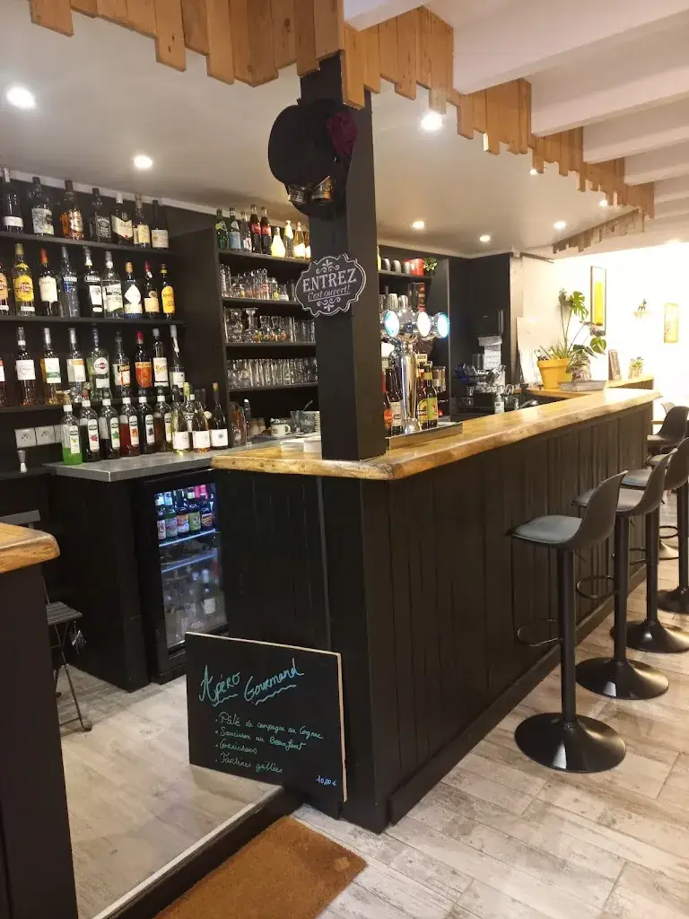 Café La Part des Anges restaurant in Saint-Sauvant