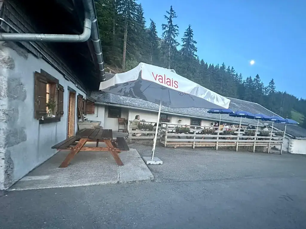 Buvette d'Incrota_Châtel-Saint-Denis_slider_image_3