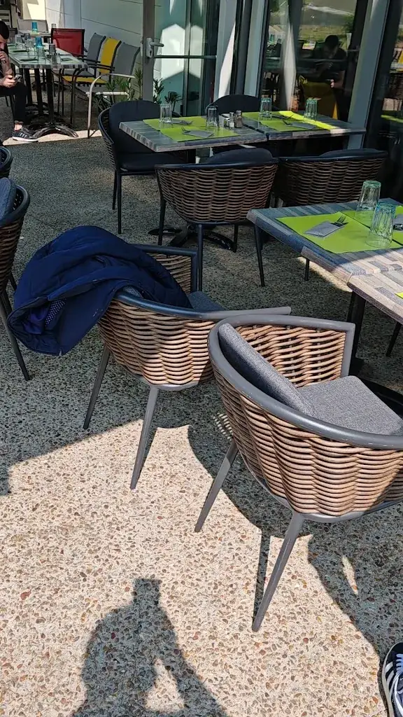 La Cabane qui fume_Saint-Saturnin_slider_image_2