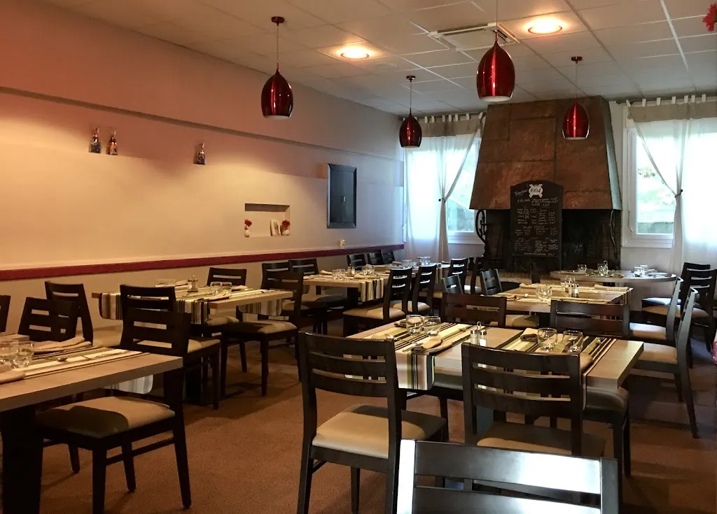 Le Saturnin restaurant in Saint-Saturnin