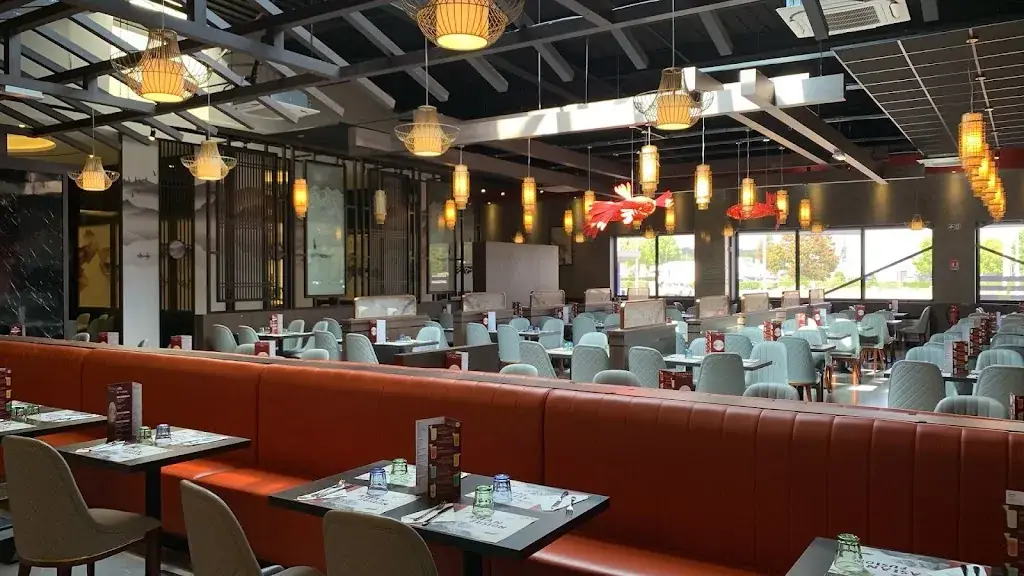 Asian fusion restaurant in Saint-Saturnin