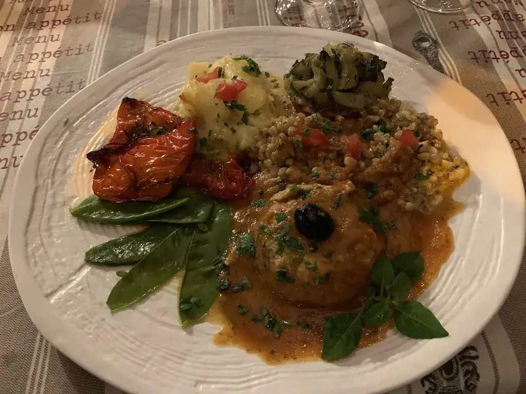 Pauline Kenny_Hôtel Restaurant des Voyageurs_Saint-Saturnin-lès-Apt_review