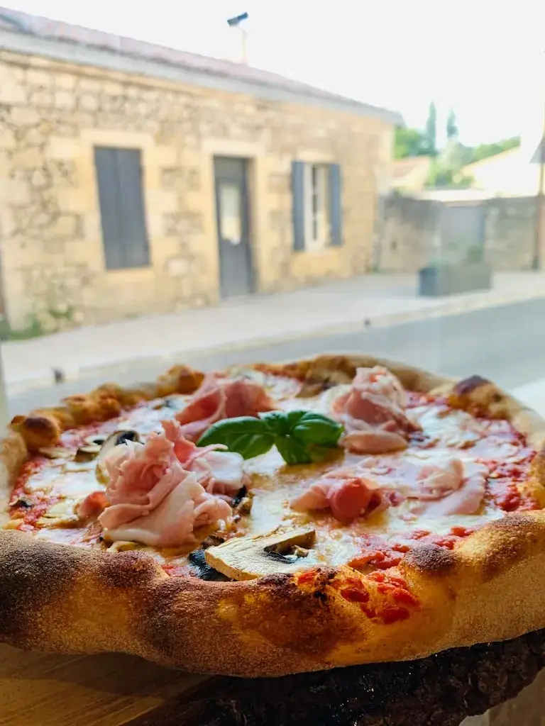 La Pizzeria de Saint Selve restaurant in Saint-Selve