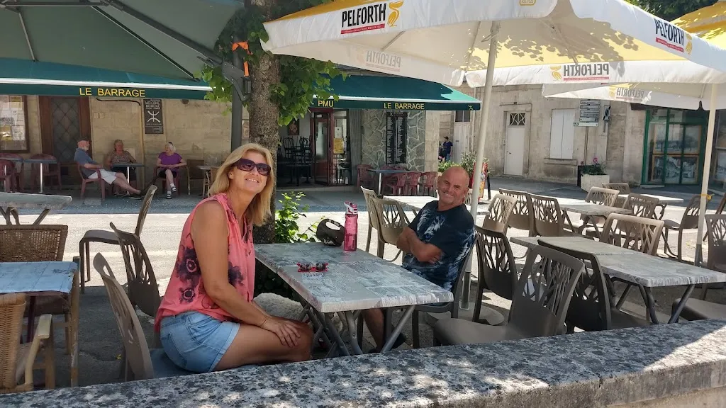 Nigel Corry_Le Barrage_Saint-Savinien_review