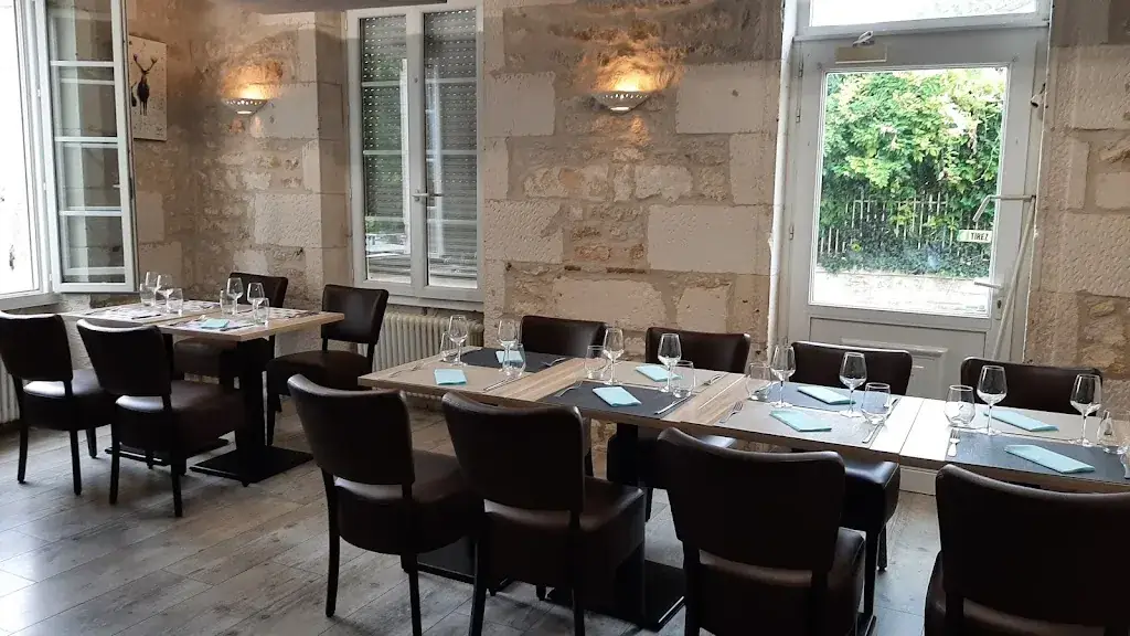 Le Gabarier_Port-d'Envaux_slider_image_1