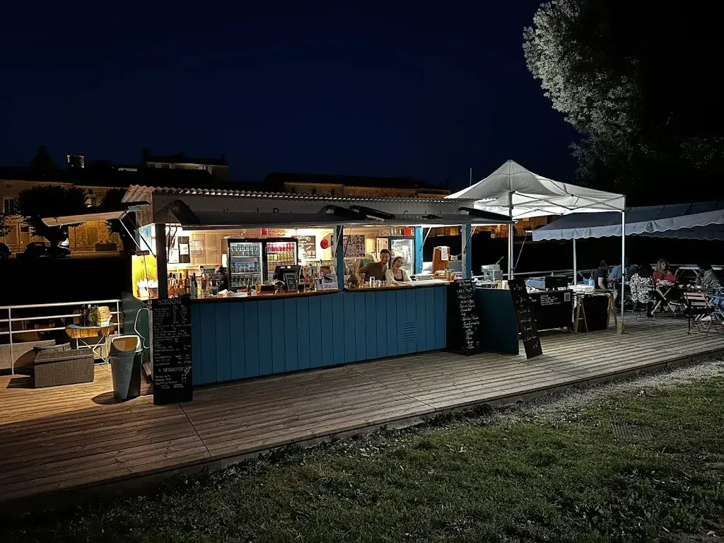 Samuel Muselet_La Cabane_Mung_review