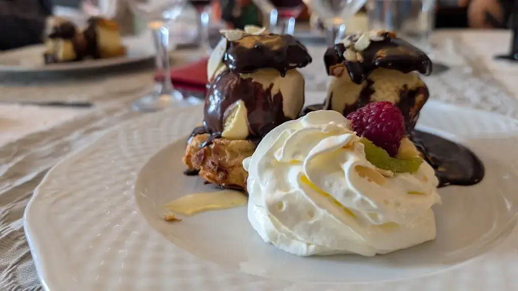 Auberge des Glycines_Taillebourg_slider_image_2