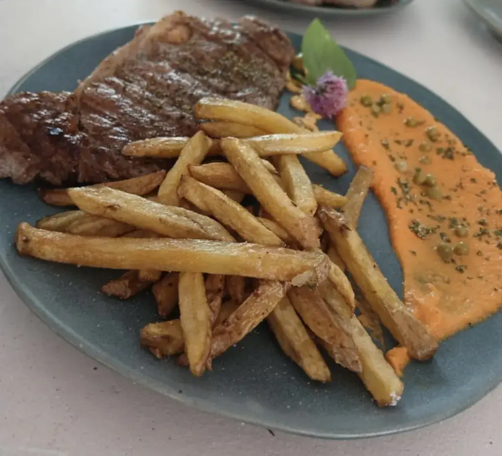 Jean Michel_Restaurant de la Gare chez nous_Taillebourg_review