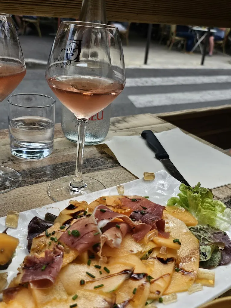 Laura Clarke_Les Fines Goules_Cognac_review