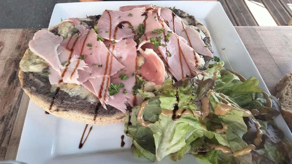 Mackenzie Rough_Les Fines Goules_Cognac_review