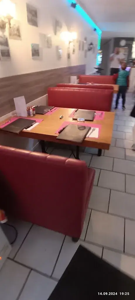 Юлия Мищенко_La Strada_Saint-Sever_review