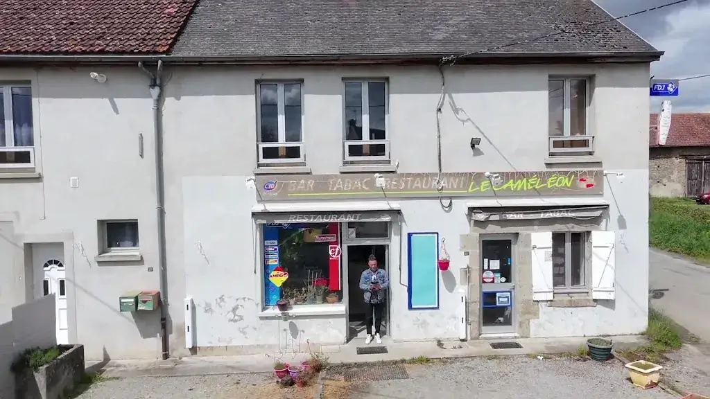 Le Caméléon Restaurant in Saint-Sulpice-le-Guérétois