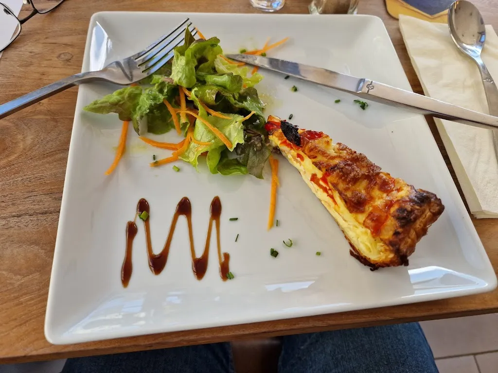 Mitchell Clarke_Le Citronnier_Saint-Sulpice-les-Feuilles_review