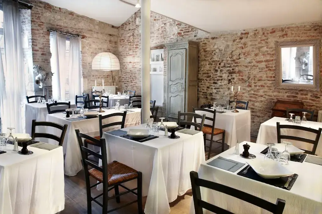 Le Bombecul_Penne-d'Agenais_slider_image_1