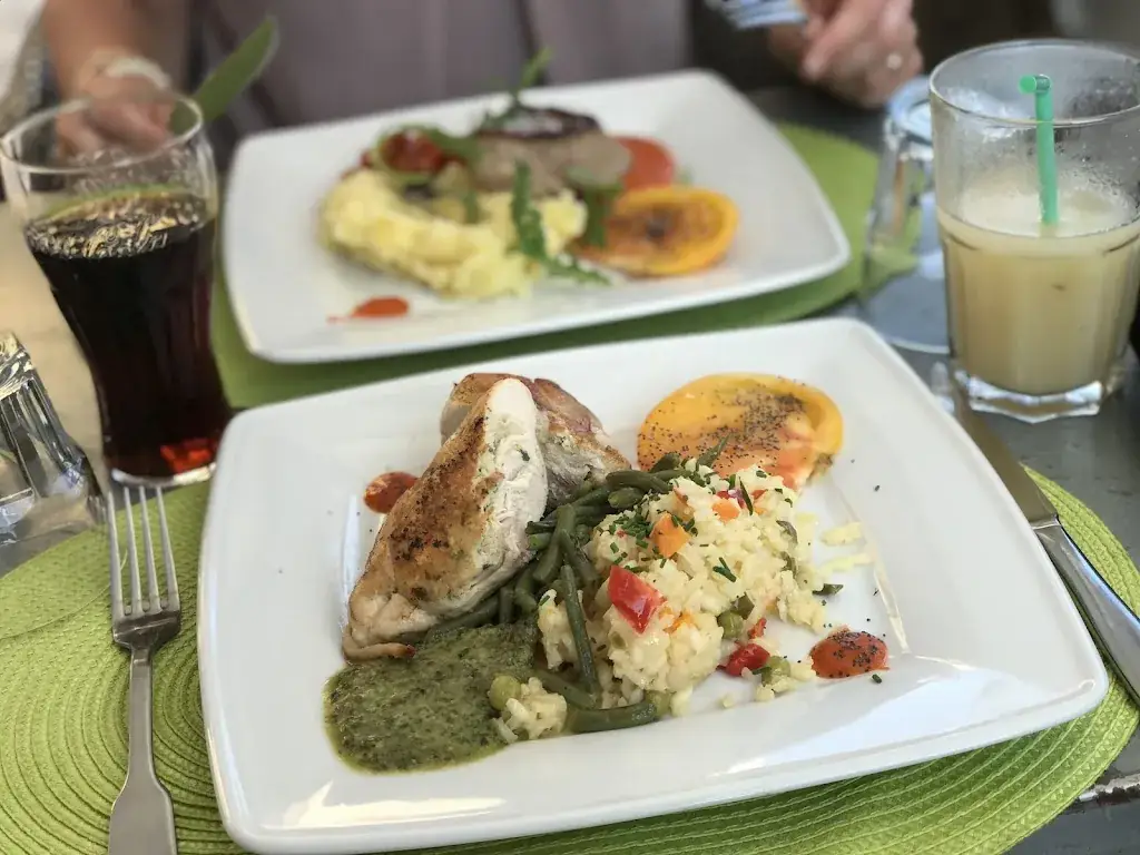 Le Bombecul_Penne-d'Agenais_slider_image_3