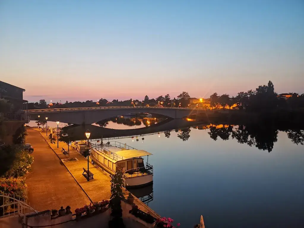 Kristof Perneel_Le Moulin_Penne-d'Agenais_review