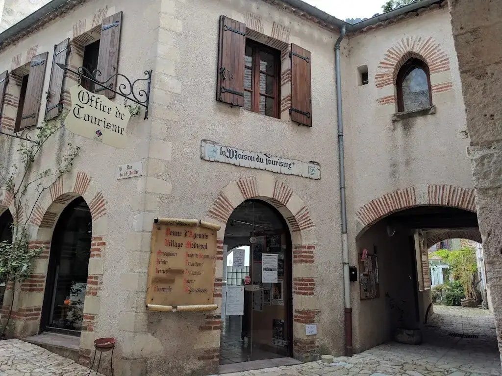 James McKenzie_Le Peyragude_Penne-d'Agenais_review