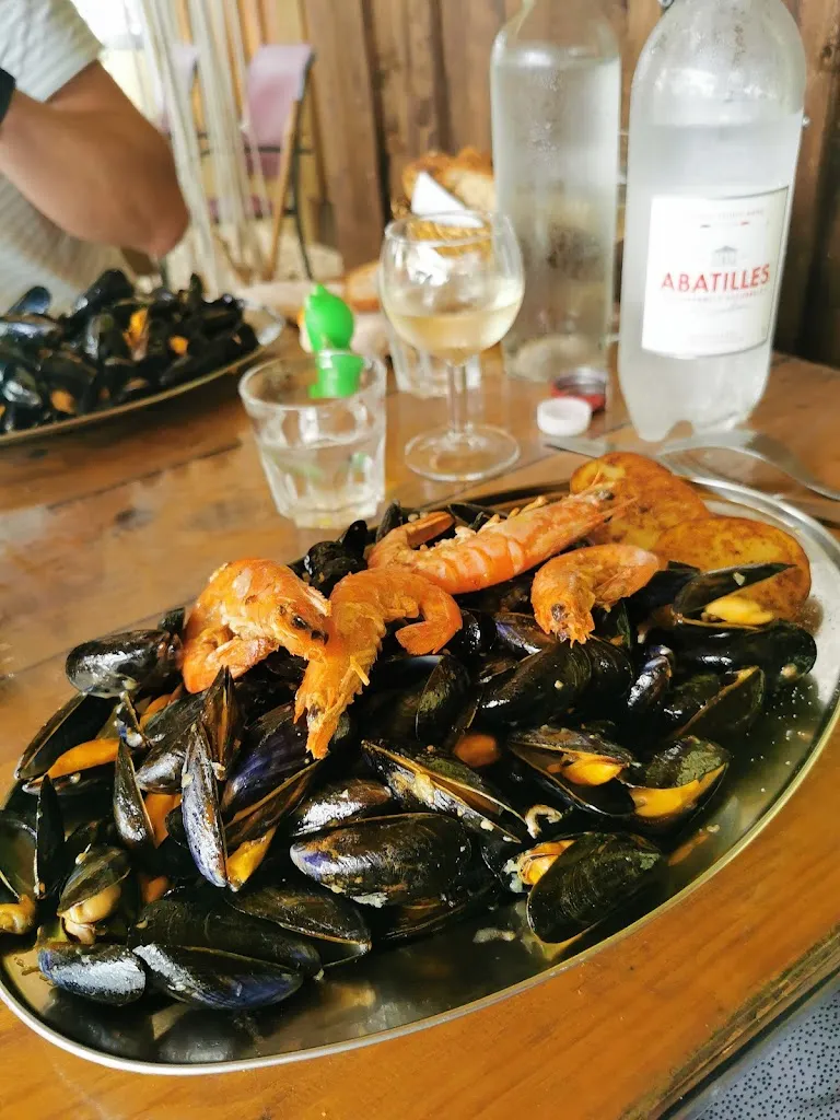 Hannah Frederiks_Le cabanon du pecheur_Saint-Vivien-de-Médoc_review