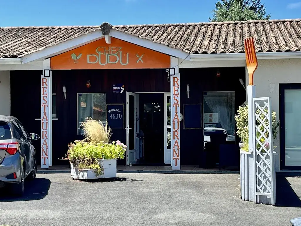 chez dudu restaurant in Saint-Vivien-de-Médoc