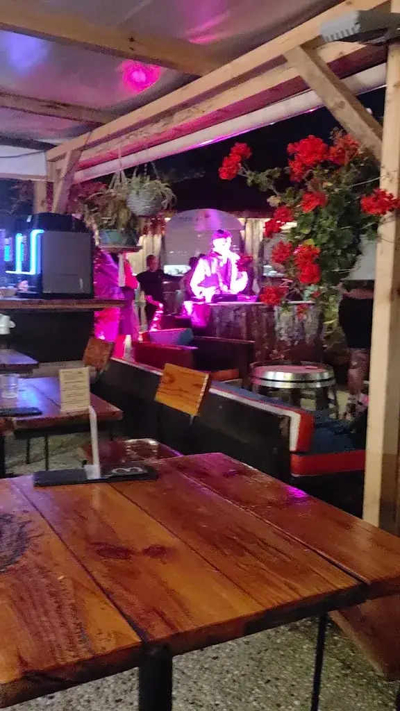 Le Grand Buffet de la Bodeguita_Saint-Vivien-de-Médoc_slider_image_2