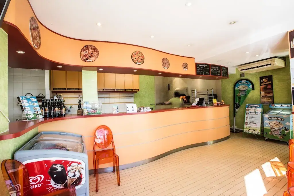 Pizza Giovanni restaurant in Saint-Xandre