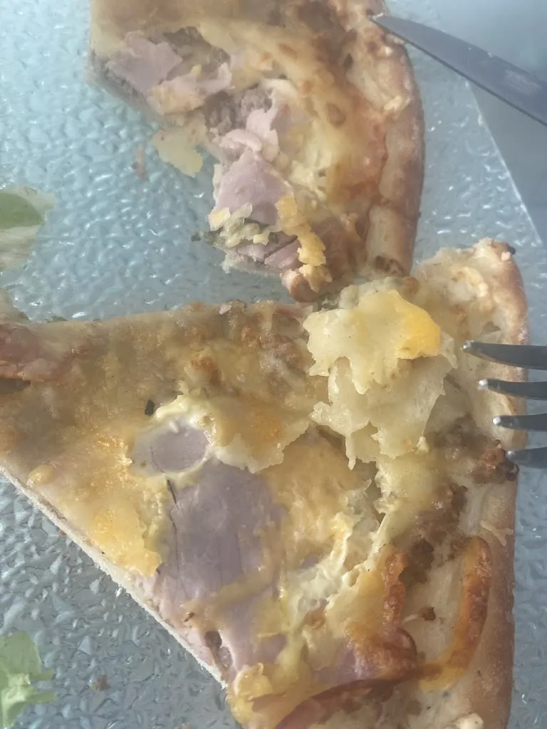 Val Lord_Distributeur de pizzas_Saint-Xandre_review