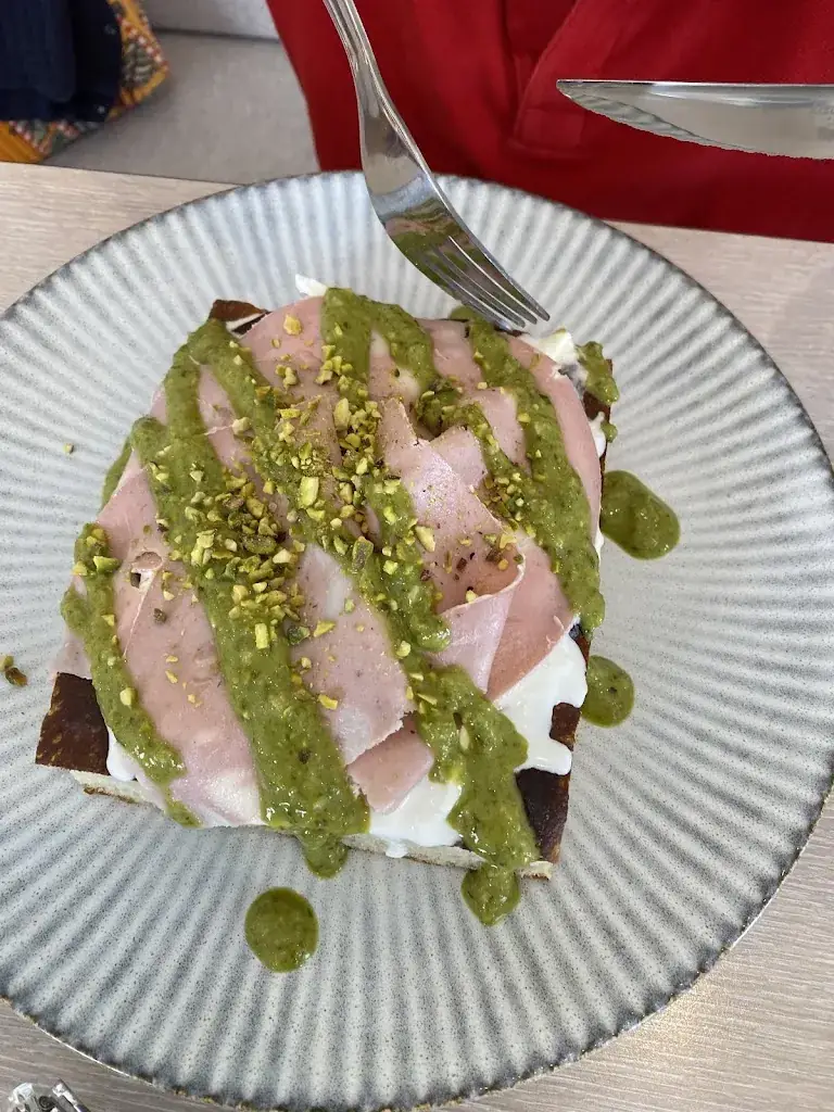 Café Sospeso_Saint-Vincent-de-Tyrosse_slider_image_2