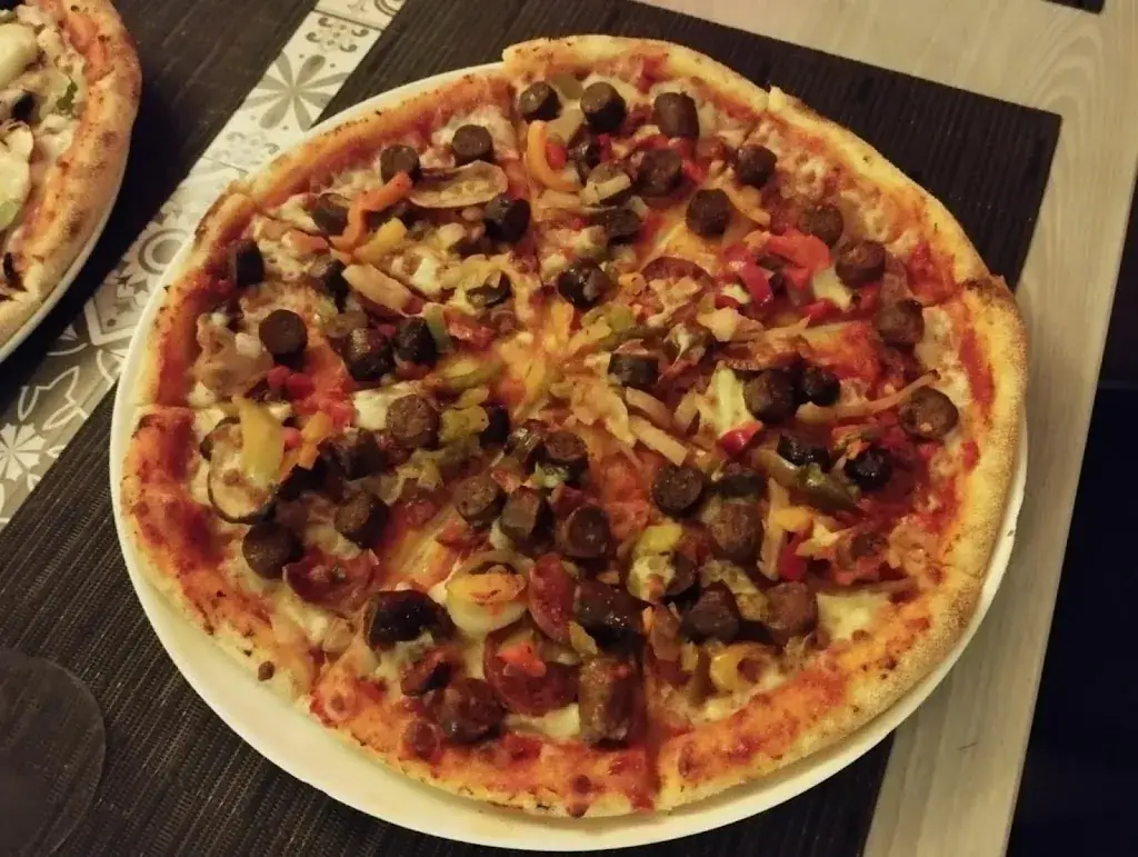 El Paso pizzeria ristorante a Largentière