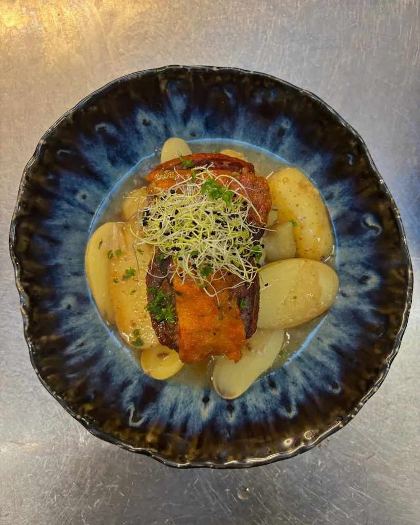 Au Cheval Blanc_Tosse_slider_image_2