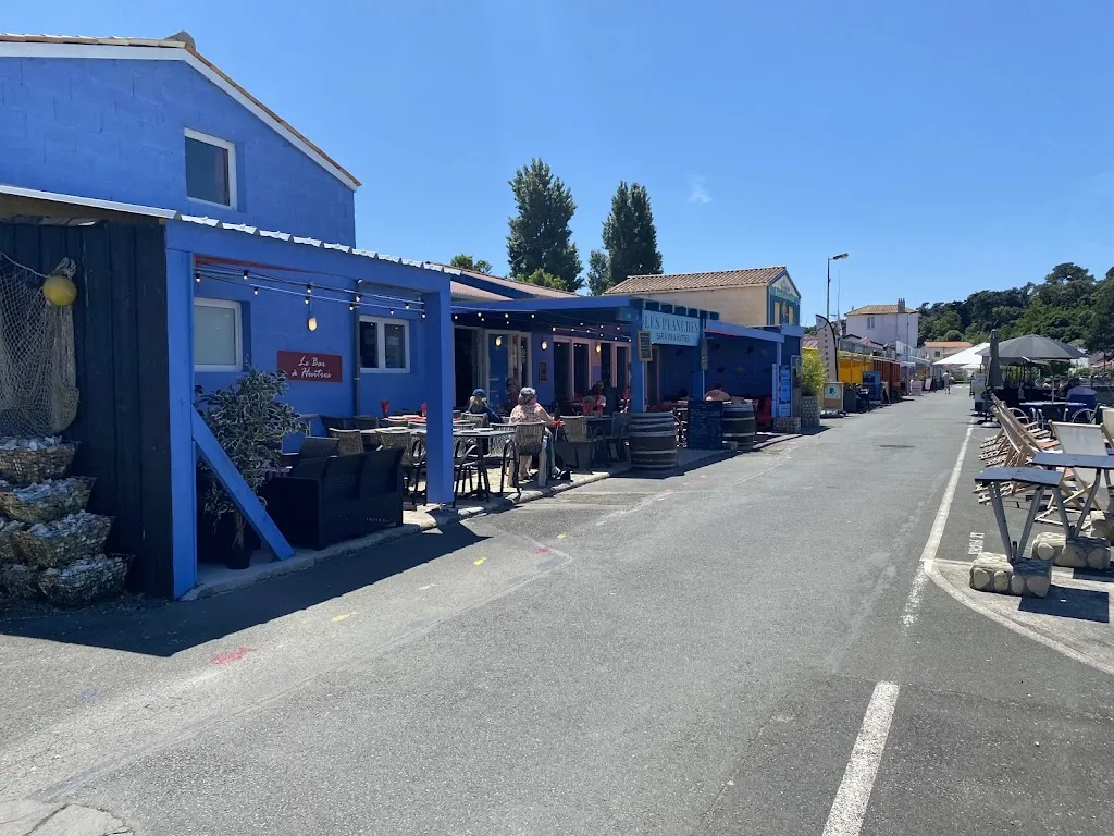 Julie BONNEAU_Les Planches Oléron_Saint-Trojan-les-Bains_review