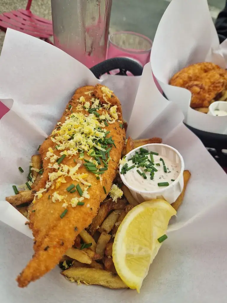 Deb C_Les frits de mer_Château-d'Oléron_review