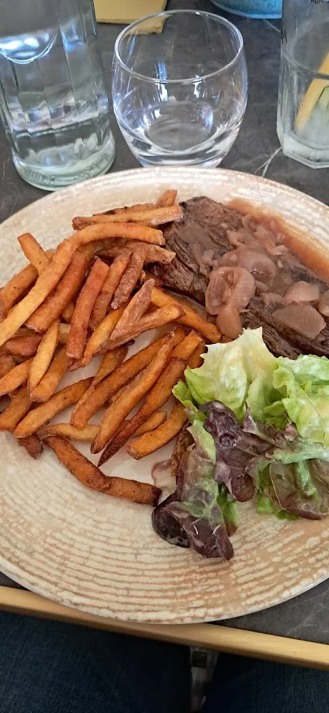 Karine Ja_ArtNowBistrot_Saint-Yrieix-sur-Charente_review