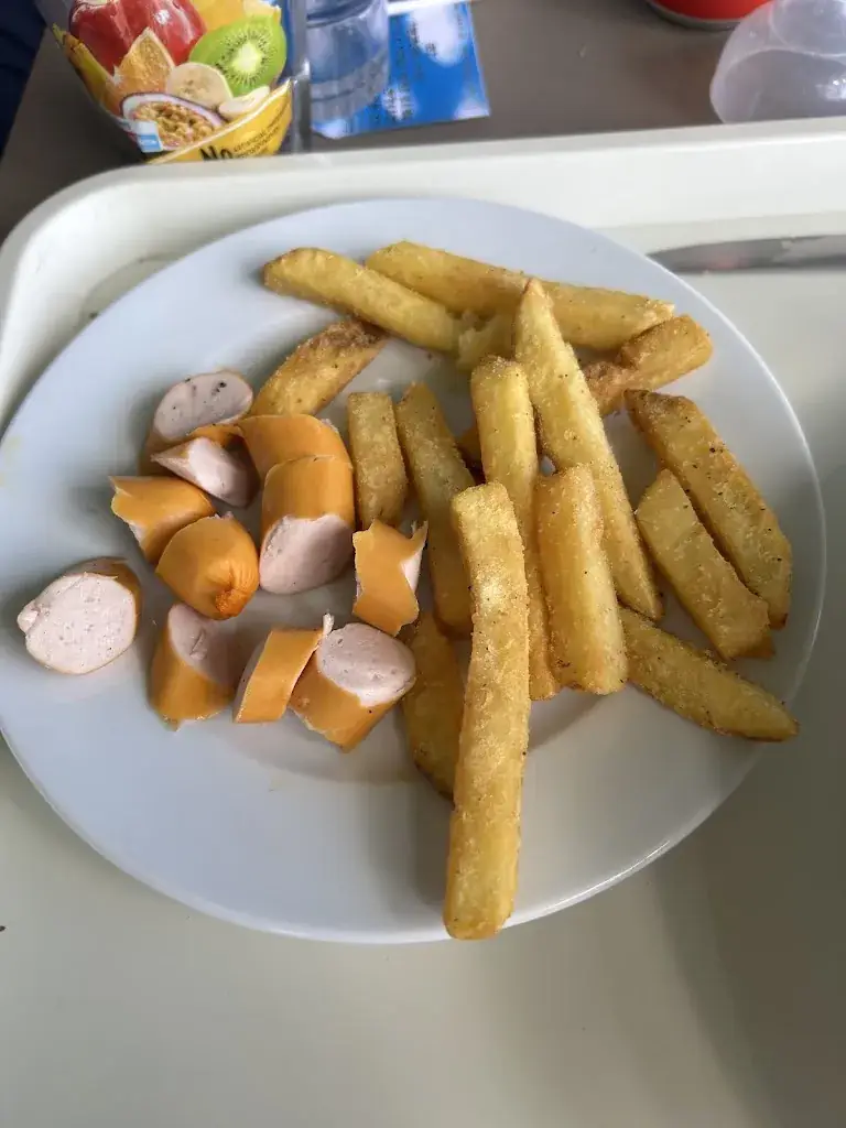 audrey de jonckheere_Buvette du Plan D'eau_Saint-Yrieix-sur-Charente_review