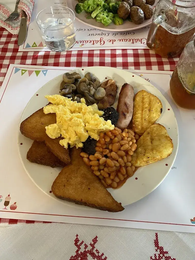 Menu_Chateau de Gateaux English Tearoom & Restaurant_Saint-Yrieix-la-Perche_image_7