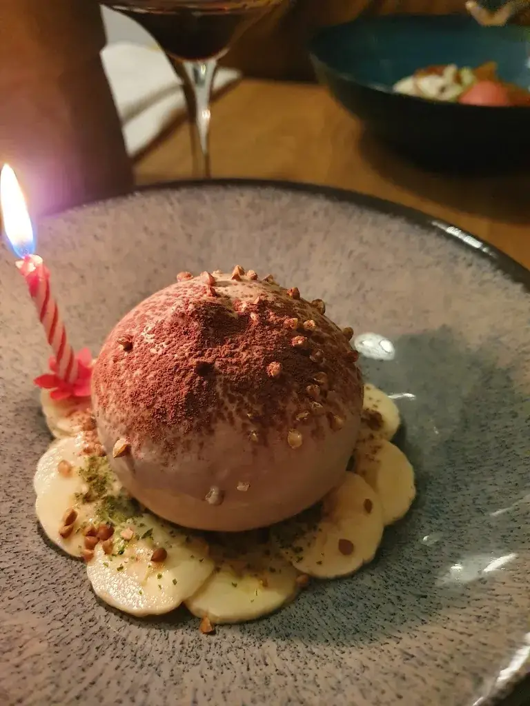 Anita Brown_L'Attanum - Ludwik Crosnier_Saint-Yrieix-la-Perche_review