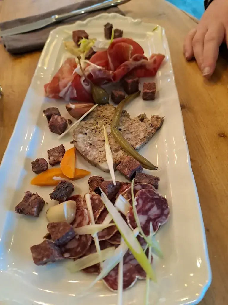 Menu_Aquí e Aura - Restaurant, Taverne contemporaine_Glandon_image_8