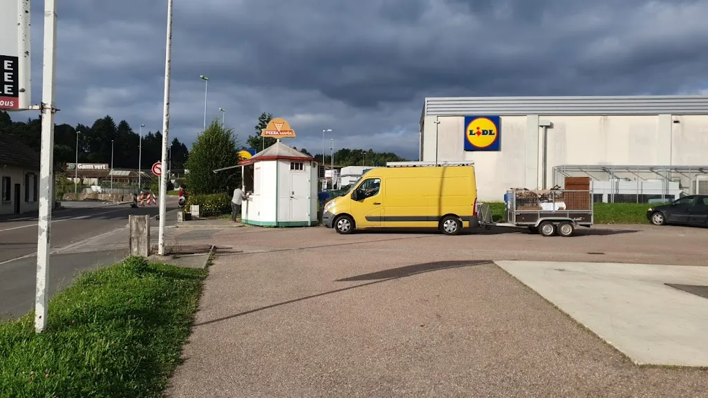 pizza mania_Saint-Yrieix-la-Perche_slider_image_2