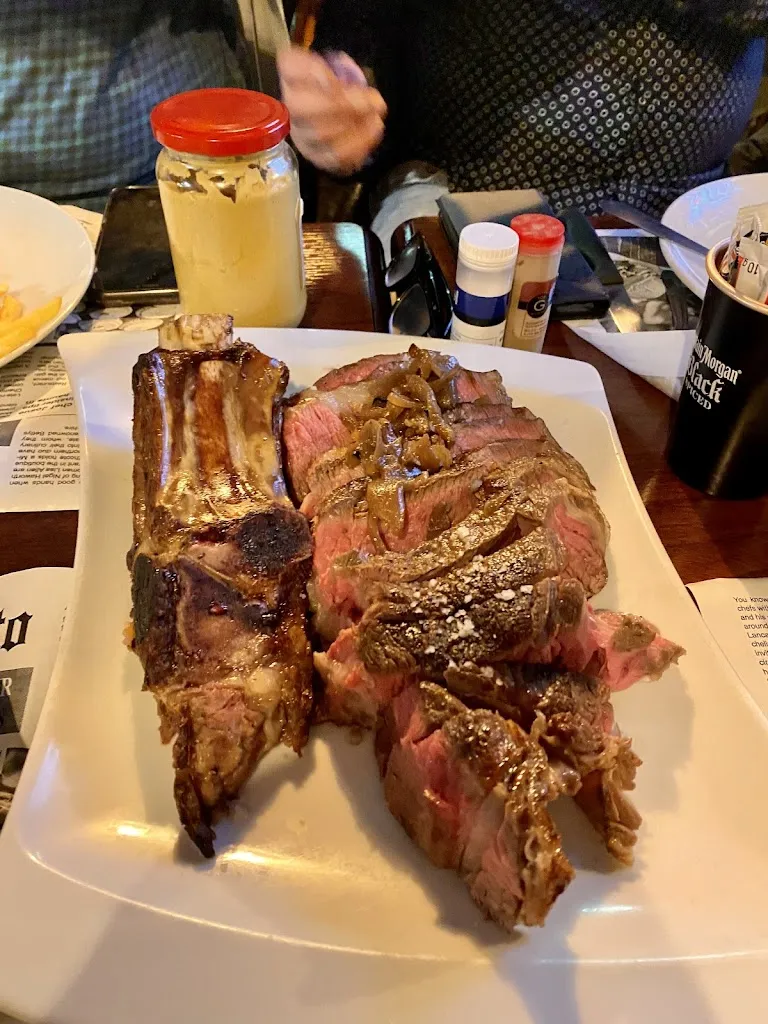 Anita Liu_La Taverne Du Boucher_Sarlande_review