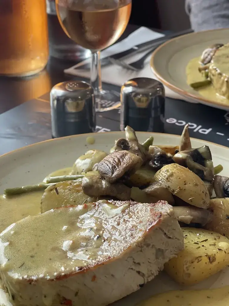 Anthony Rose-Urquhart_L'Audace_Sainte-Féréole_review