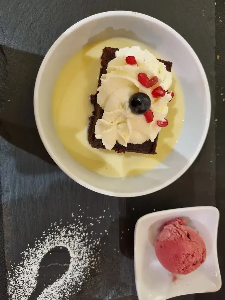 Daniel H._Le Fil du Temps_Sainte-Feyre_review