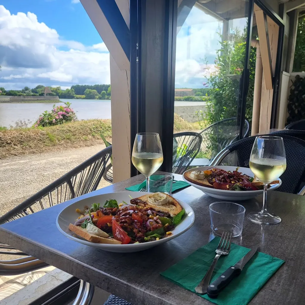 Villa Amazonia restaurant in Sainte-Marie-de-Gosse