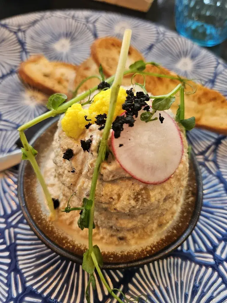 Klaske Susanne Ottens_Les Tilleuls_Sainte-Marie-de-Ré_review