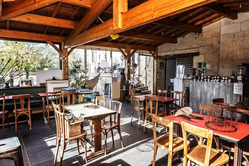 Le Cabestan - Ferme du Pêcheur de Lamproie restaurant in Sainte-Terre