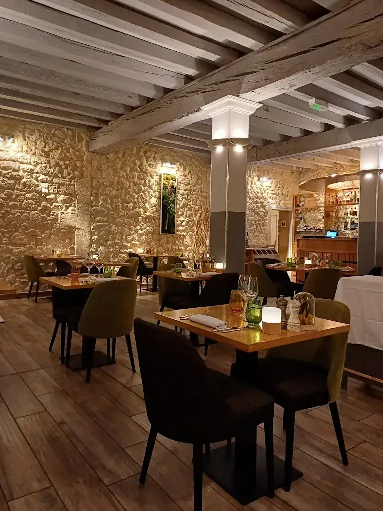 Keith Fifield_Logis Hôtel Pey la Tour_Sallebœuf_review