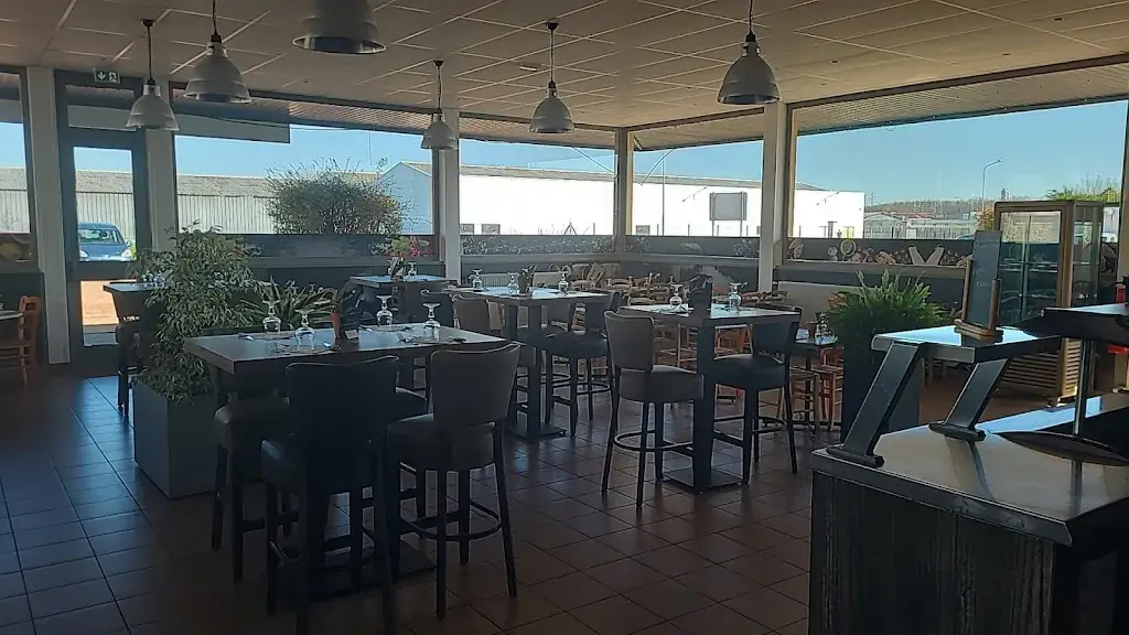 Comptoir Des Rotisseurs_Coteau_slider_image_1